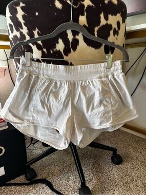 Lululemon Hotty Hot Women's White Athletic Lounge Shorts